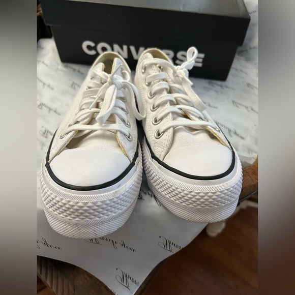 Converse Women's Chuck Taylor All Star Lift Sneakers - Picture 6 of 10